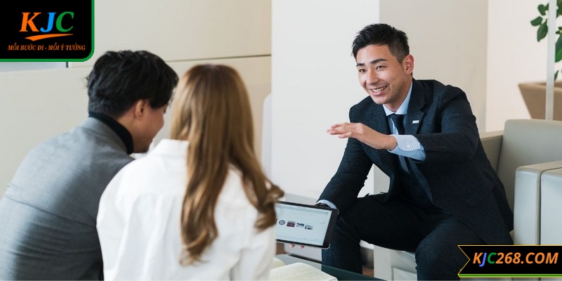 Nhân viên còn được đào tạo chuyên sâu về kỹ năng bán hàng